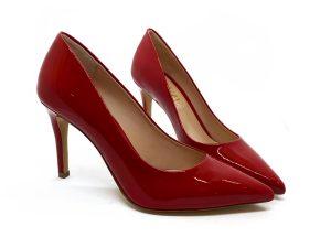 Décolleté in vernice rossa con tacco 9