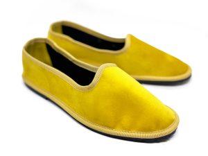 friulana in velluto giallo
