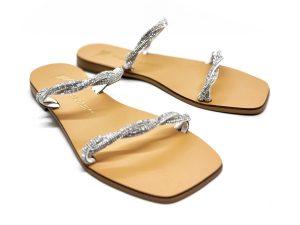 sandalo flat con doppia fascetta di strass