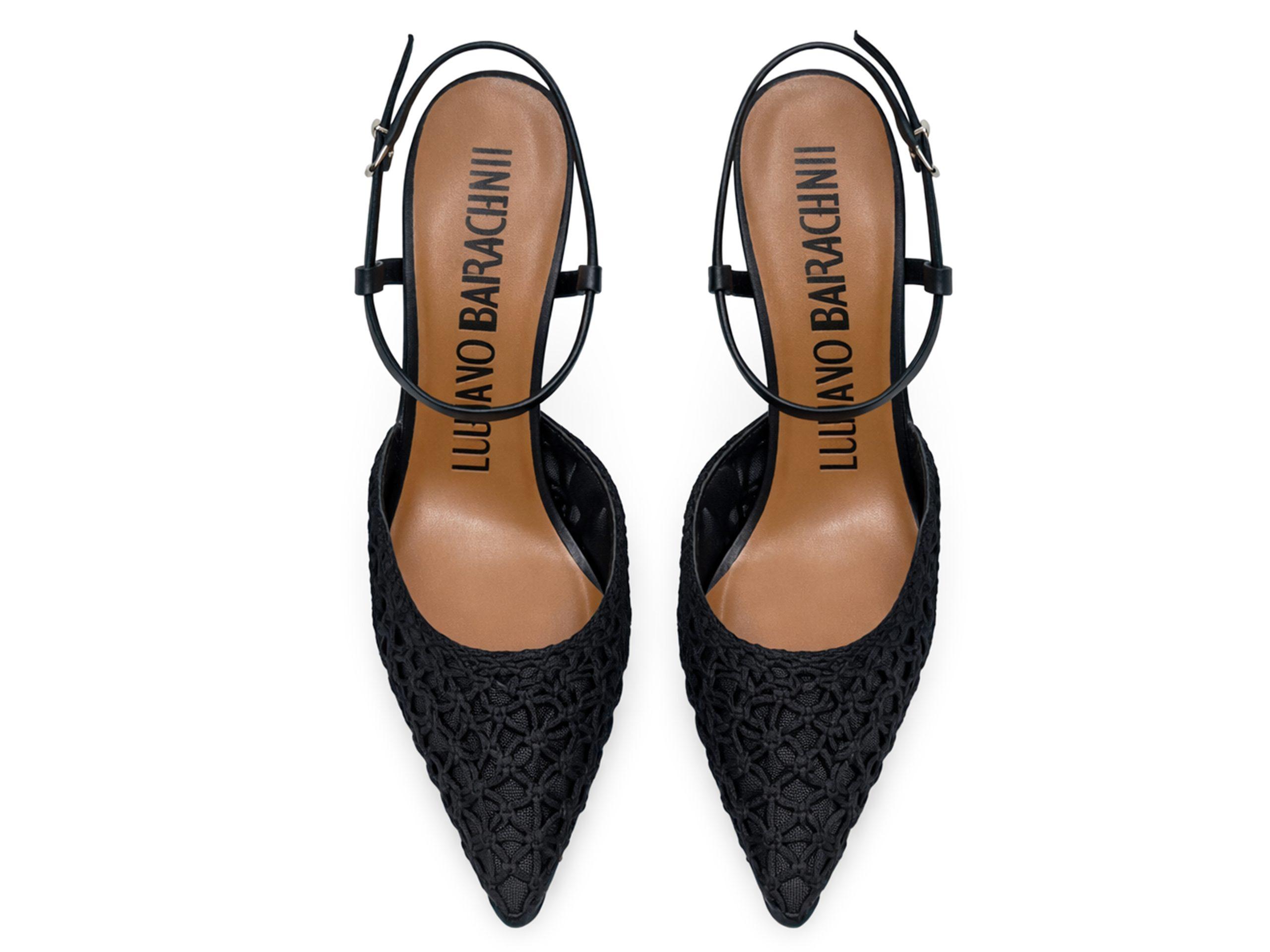 slingback in rete decorata con intreccio a nodi, tacco 9 a virgola, visti dall'alto